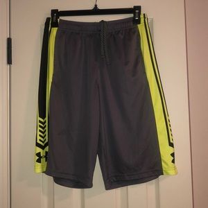 Mens XL Under Armour Shorts. No imperfections.
